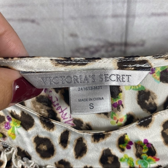 VICTORIA'S Secret animal print open back slip on camisole Sz S - Picture 6 of 9
